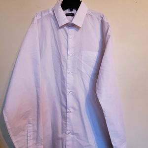 White dress shirt